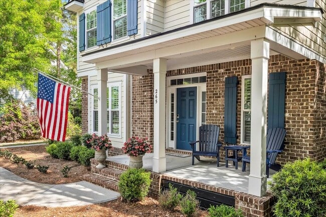 Building Photo - Gorgeous 4 Bed/2.5 Bath in Waterways Township!