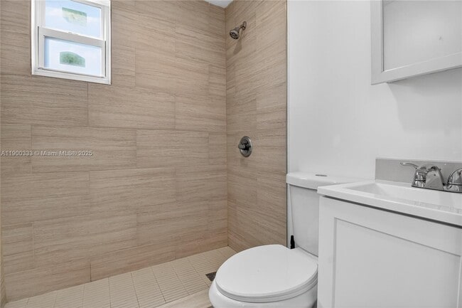 Building Photo - 428 NW 97th St