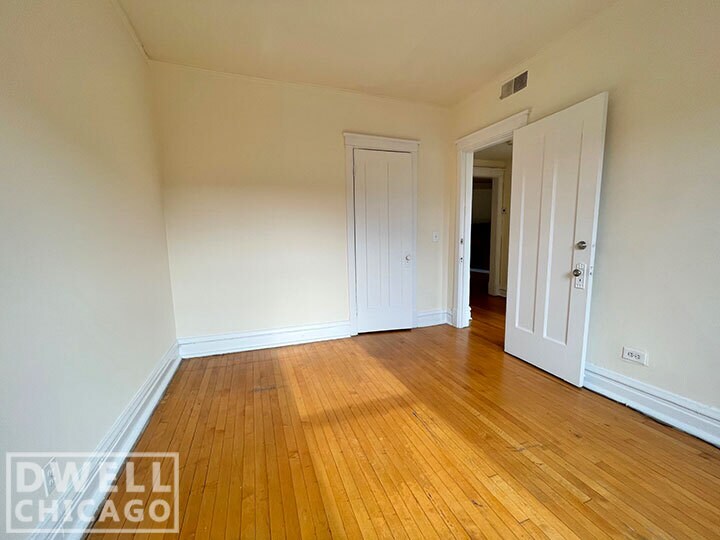 Building Photo - 2510 N Kedzie Blvd