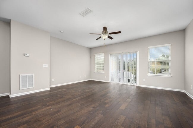 Building Photo - 2118 Middle Tennessee Blvd