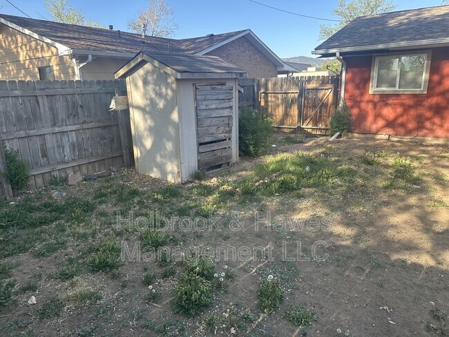 Building Photo - 540 Irish Dr