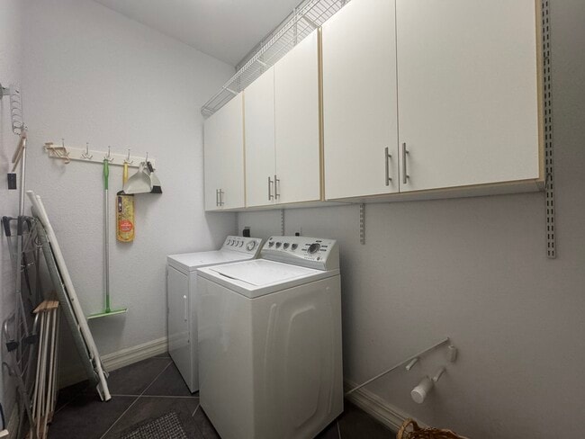 Building Photo - 4245 Via Del Villetti Dr