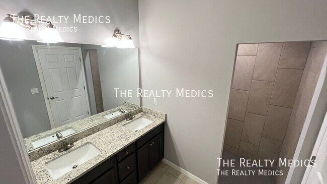 Building Photo - 1342 Defender St NW