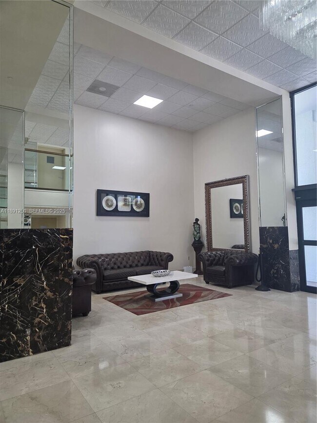 Building Photo - 210 174th St