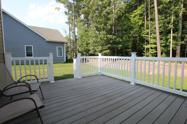 Building Photo - Maintenance Free Living!