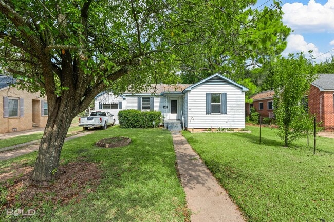 Building Photo - Home For Rent!
