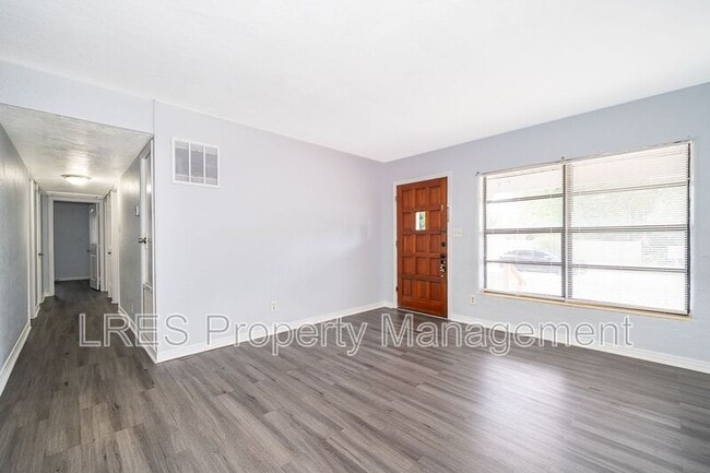 Building Photo - 5601 Andora St