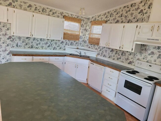 Building Photo - 715 Briar Ridge Way