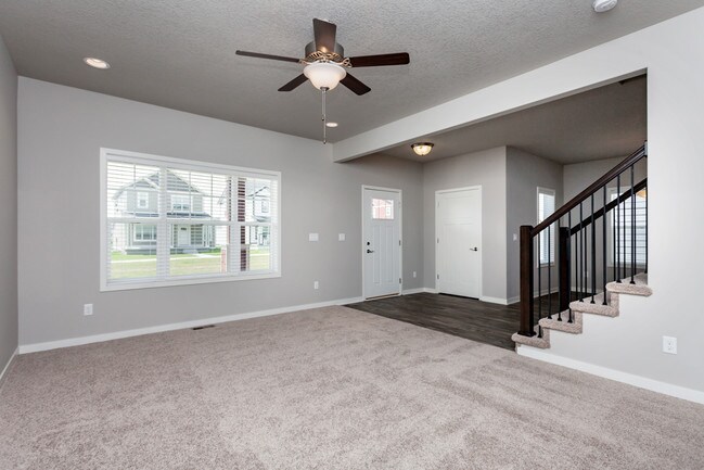 Building Photo - 2071 SW Cascade Falls Dr