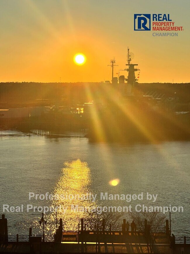 Building Photo - Luxury Condo in Heart of Wilmington with Water Views