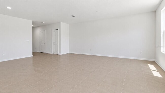 Building Photo - 2461 Hallow Gdn Rd