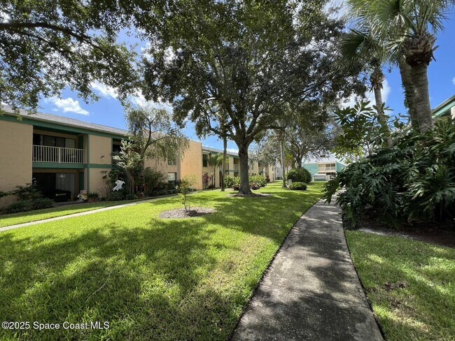 Building Photo - 1225 N Wickham Rd