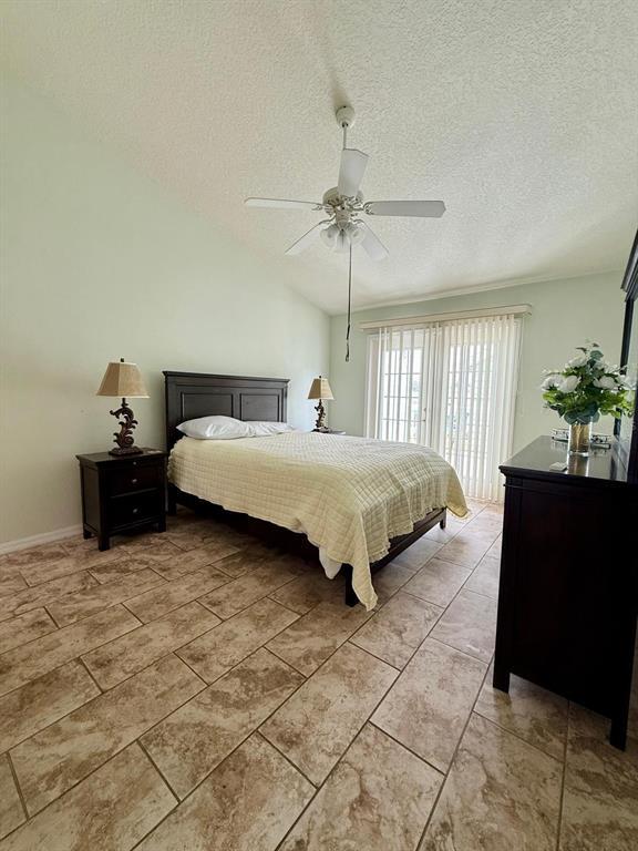 Building Photo - 8705 Knightsbridge Ct