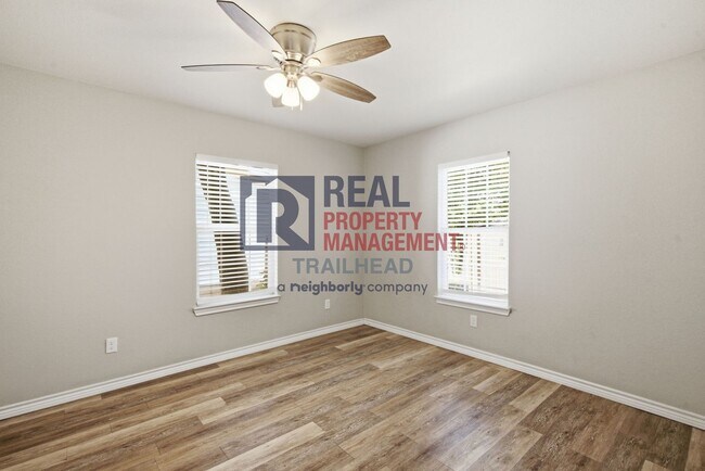 Building Photo - Updated 3-Bedroom Home Near Tarleton State University