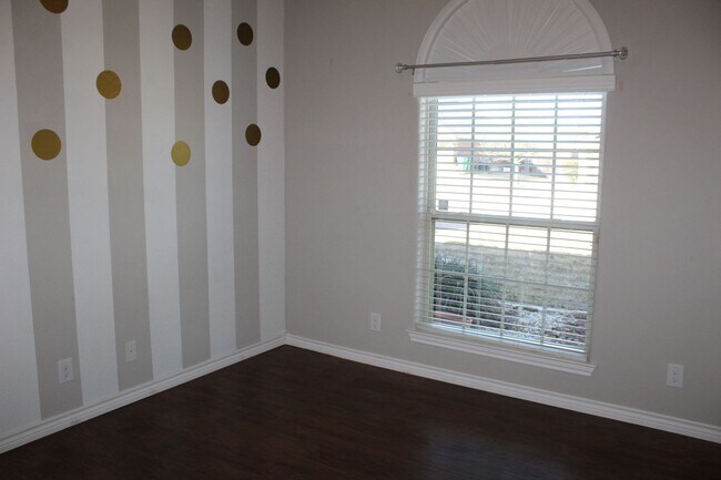 Building Photo - 5 BEDROOM, BELTON ISD