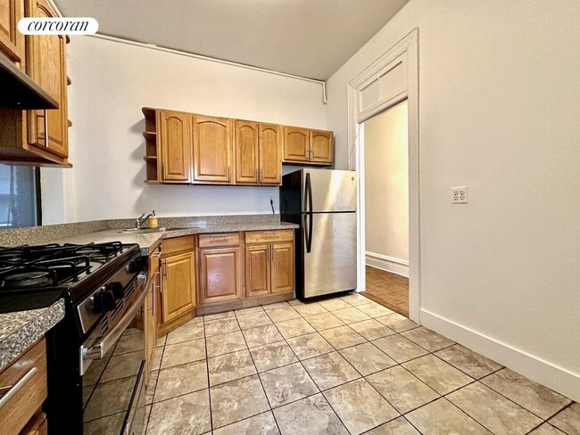 Building Photo - 940 Amsterdam Ave