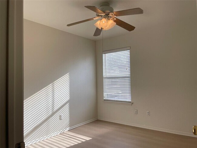 Building Photo - 289 Spring Branch Loop