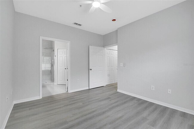 Building Photo - 6005 Westgate Dr