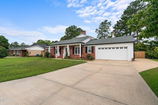 Building Photo - 1505 Fairview St
