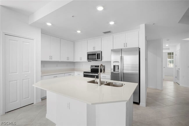 Building Photo - 18421 Copperhead Dr