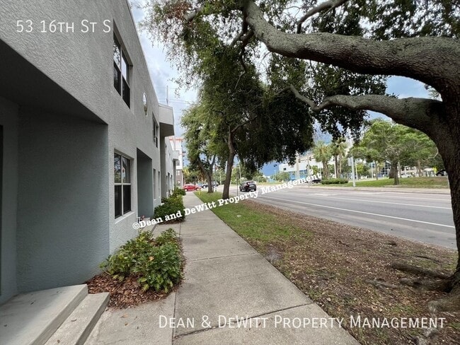 Building Photo - 53 16th St S