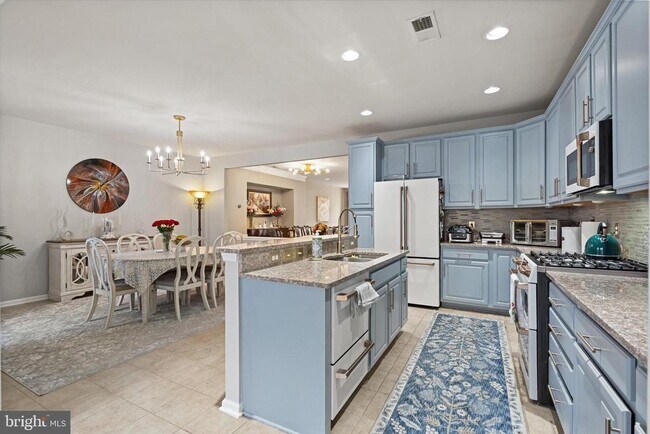 Building Photo - 42770 Keiller Terrace