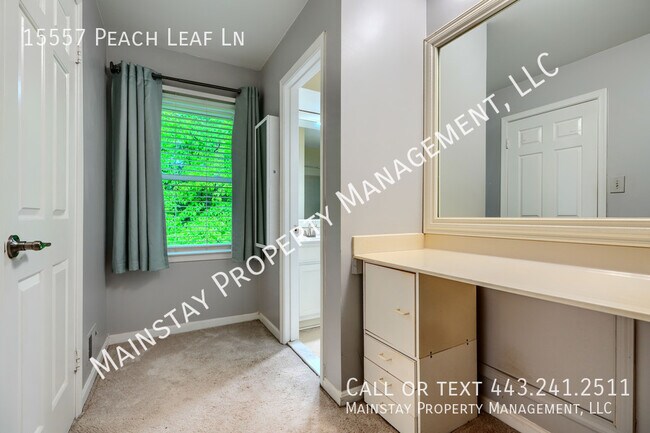 Building Photo - 15557 Peach Leaf Ln