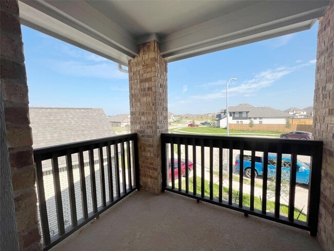 Building Photo - 208 Salange Ln