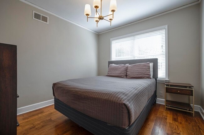 Building Photo - 2522 N Edwin Cir