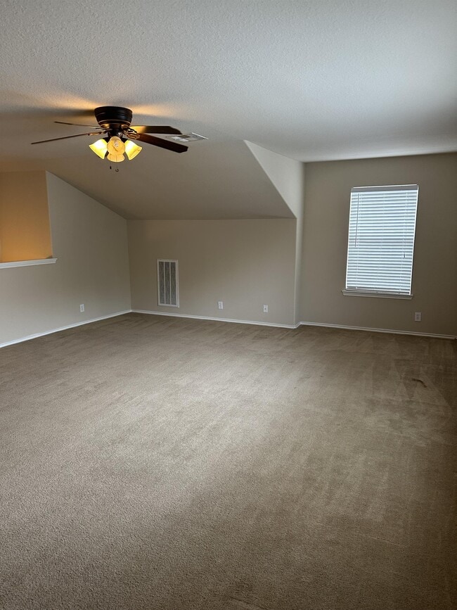 Building Photo - 2616 Gallant Fox Dr
