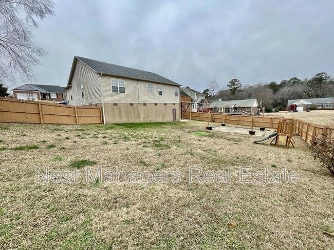 Building Photo - 490 Greywalls Ct