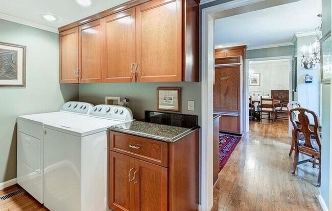 Building Photo - 4120 Mason Woods Ln