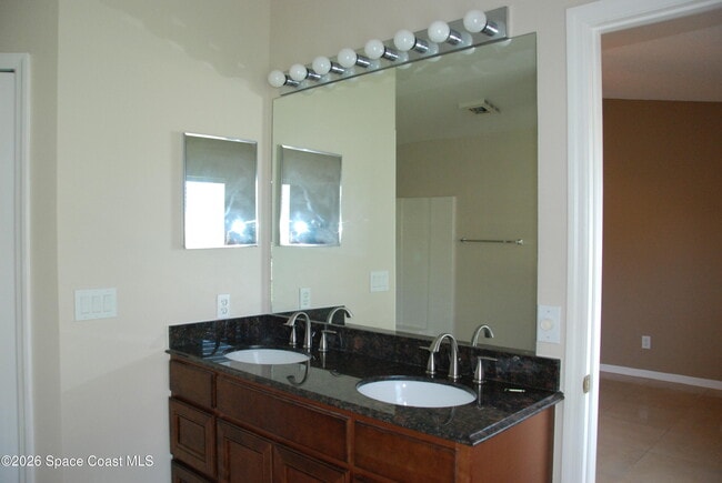 Building Photo - 4461 Manchester Dr