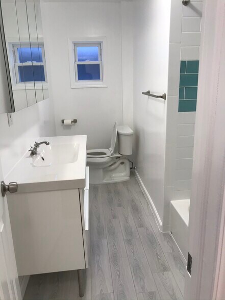 Building Photo - 25130 57th Ave