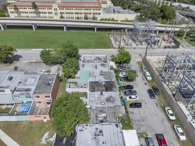 Building Photo - 508 NW 11th St