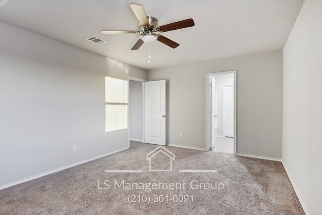 Building Photo - 10546 Varmus Dr