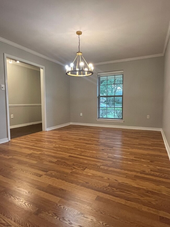 Building Photo - 617 Turtle Creek Dr