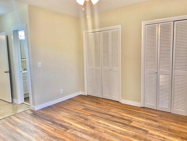 Building Photo - 2303 S Federal Hwy