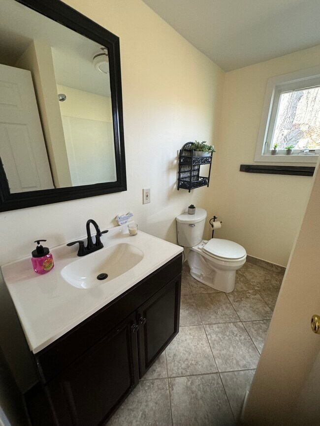 Bath - 969 Purchase Brook Rd