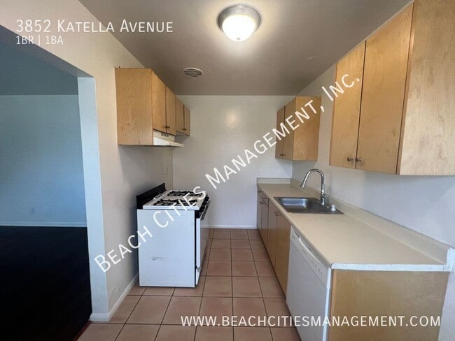 Building Photo - 3852 Katella Ave