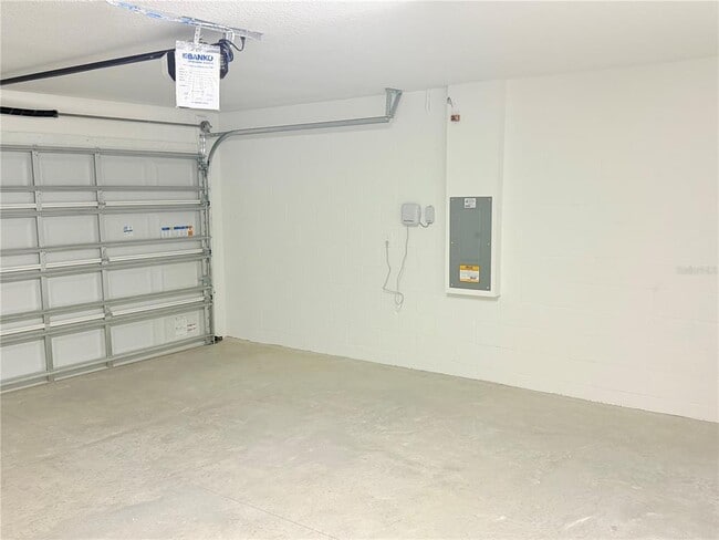 Building Photo - 3852 Northern Ky Dr