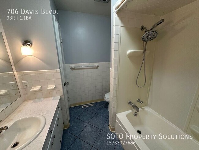 Building Photo - 3BD/1.5BA Pet-Friendly House
