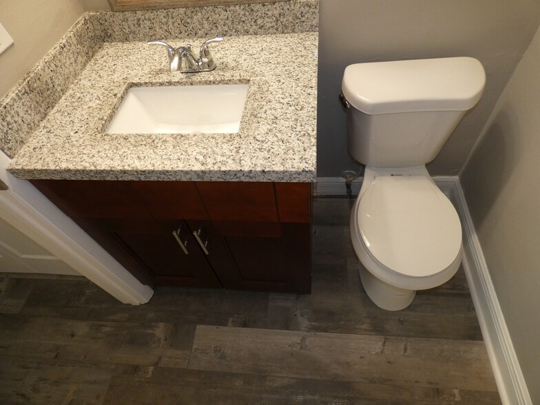 Building Photo - 5740 Rock Island Rd