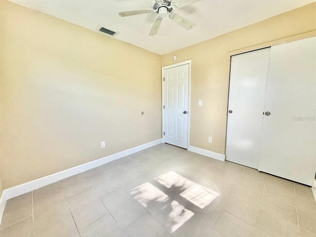 Building Photo - 151 148TH Ave E