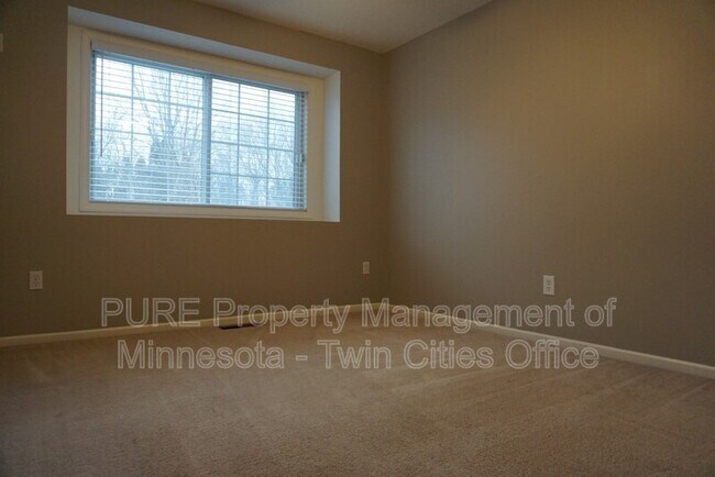 Building Photo - 506 Mariner Way