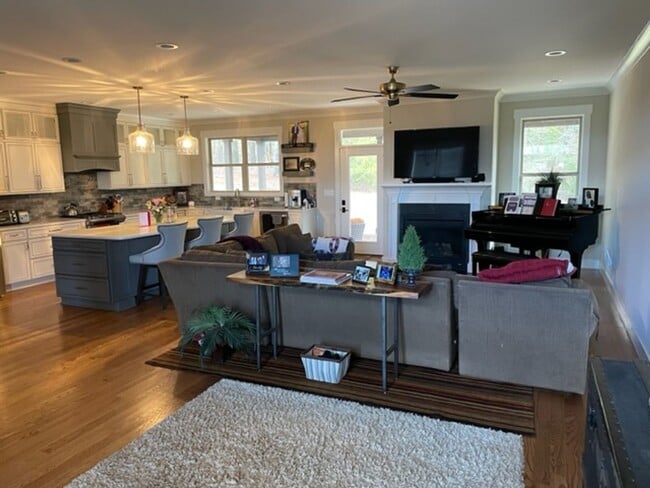 Building Photo - New Construction home on beautiful site near Melton Hill Lake.  Minutes from Farragut