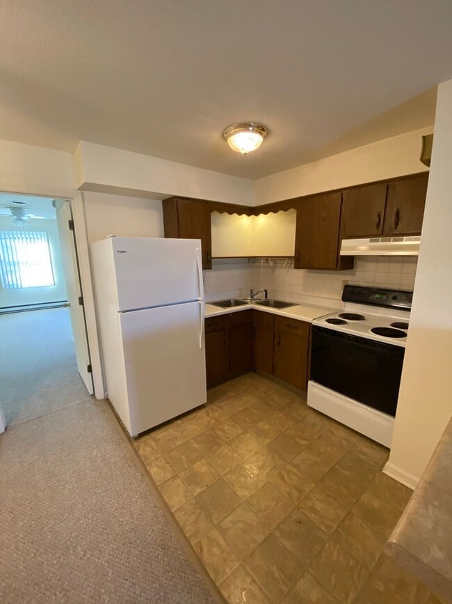 Interior Photo - 307 & 311 W. Birch