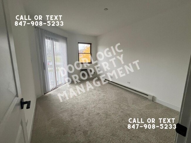 Building Photo - 1371 Cunat Ct