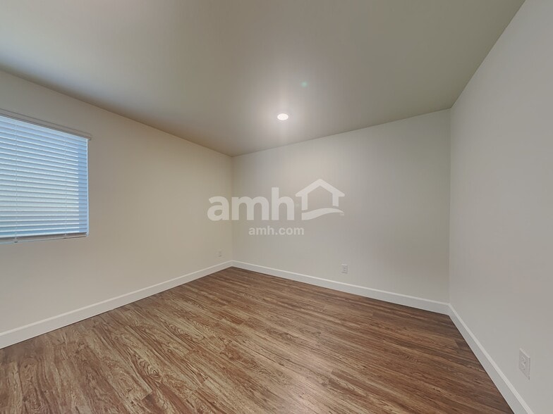 Building Photo - 6138 Theodore St