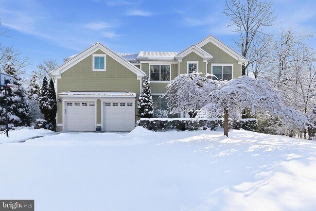 Building Photo - 259 Mt Lucas Rd